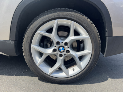 BMW X1 18dA Xdrive 143 X-LINE