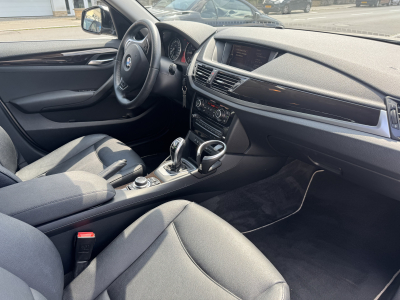 BMW X1 18dA Xdrive 143 X-LINE