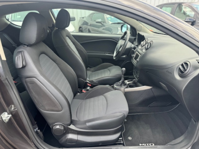 Alfa Romeo Mito ALFA ROMEO MITO SUPER 1,4 TEMPOMAT AHK