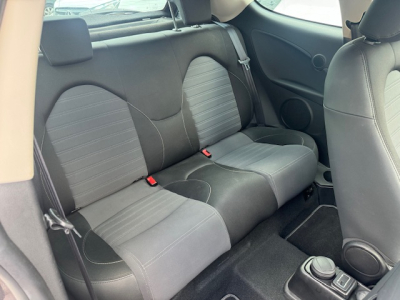 Alfa Romeo Mito ALFA ROMEO MITO SUPER 1,4 TEMPOMAT AHK