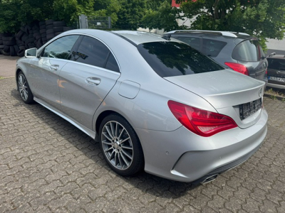 Mercedes-Benz CLA 220 MERCEDES-BENZ CLA 220 d AMG LEDER PANORAMA BII XENON NAVI