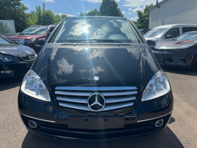 Mercedes-Benz A 200 MERCEDES-BENZ A200 AUTOMATIK PANORAMA LEDER SHZ