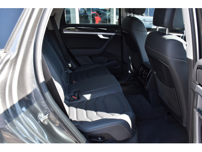 Volkswagen Touareg 3.0 TDI 4Motion R-Line Tiptronic