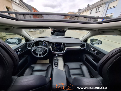 Volvo V60 T6 AWD GEARTRONIC INSCRIPTION / NAVI / PANO / CUIR / VIRTUAL / CARPLAY