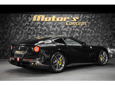 Ferrari F12 Berlinetta 6.3 V12 - NERO DAYTONA