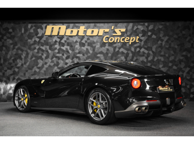 Ferrari F12 Berlinetta 6.3 V12 - NERO DAYTONA