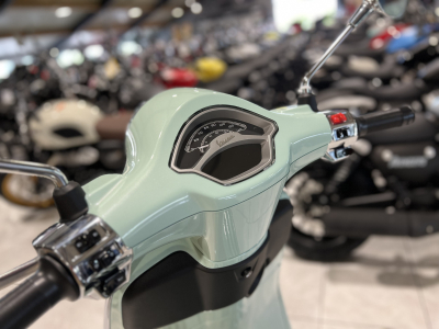 Vespa Primavera 125 