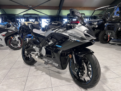 CF Moto 675 SR-R 