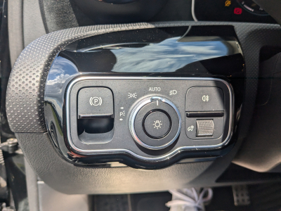 Mercedes-Benz A 180 A180 PACK AMG CARPLAY TOIT OUV PACK LIGHT