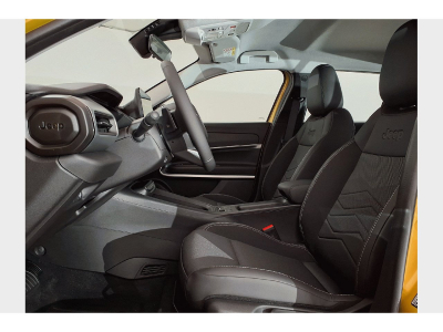 Jeep Avenger 1.2 E-Hybrid AT ALTITUDE