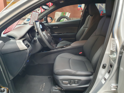 Toyota C-HR 1.8 HYBRIDE C-HIC MONO-TONE + NAVI