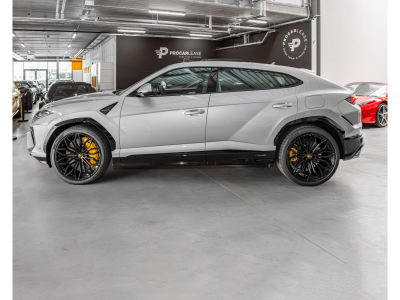 Lamborghini Urus URUS SE/NEW 2025/ STOCK AVAILABLE DIRECTLY