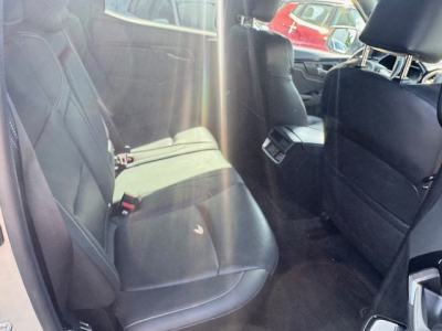 Isuzu D-Max ISUZU D-MAX V-CROSS LEDER KAMERA LED AHK