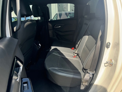Isuzu D-Max ISUZU D-MAX V-CROSS LEDER KAMERA LED AHK
