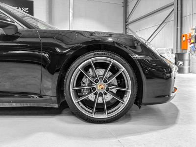 Porsche 992 911 TARGA 4/ PASM/ PCM/ APPLE CARPLAY/ ECHAPEMMENT SPORT / ROUES DIRECTRICES /