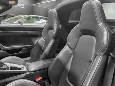Porsche 992 911 TARGA 4/ PASM/ PCM/ APPLE CARPLAY/ ECHAPEMMENT SPORT / ROUES DIRECTRICES /