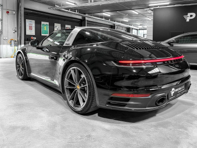 Porsche 992 911 TARGA 4/ PASM/ PCM/ APPLE CARPLAY/ ECHAPEMMENT SPORT / ROUES DIRECTRICES /