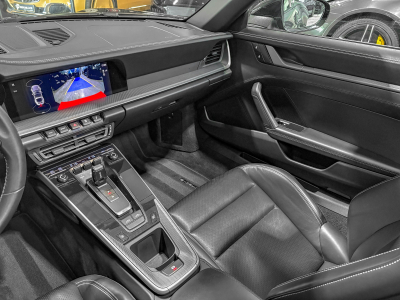 Porsche 992 911 TARGA 4/ PASM/ PCM/ APPLE CARPLAY/ ECHAPEMMENT SPORT / ROUES DIRECTRICES /