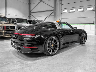 Porsche 992 911 TARGA 4/ PASM/ PCM/ APPLE CARPLAY/ ECHAPEMMENT SPORT / ROUES DIRECTRICES /