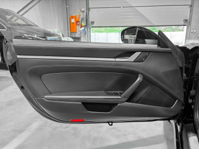 Porsche 992 911 TARGA 4/ PASM/ PCM/ APPLE CARPLAY/ ECHAPEMMENT SPORT / ROUES DIRECTRICES /