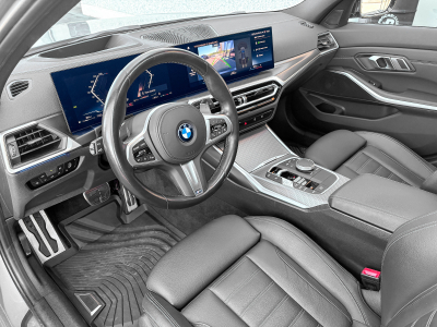 BMW 340 Touring M340 d xDrive/Pano/HUD/Camera/19/ACC/VOLL