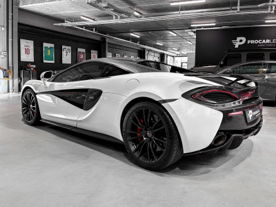 McLaren 570S 570S Coupé 3.8 Bi-Turbo V8/AKRAPOVIC | LIFT/ MALUS P./Ceramic/Camera/