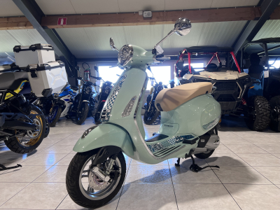 Vespa Primavera 125 BATIK