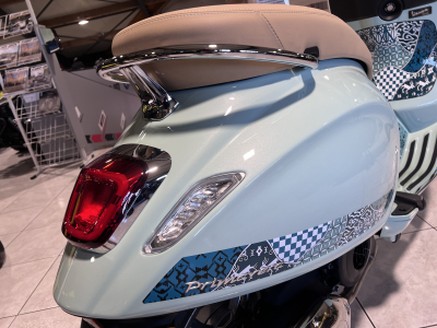 Vespa Primavera 125 BATIK