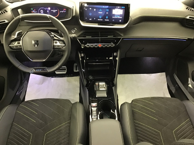 Peugeot 2008 Hybrid 145 e-DCS6 GT Schiebdach/Navy/360°