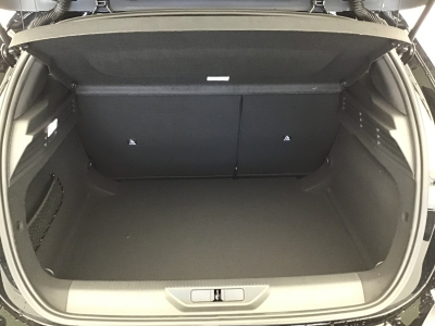 Peugeot 308 130 EAT8 ALLURE Kamera/Navy/17
