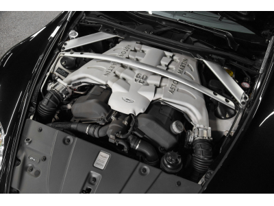 Aston Martin V12 Vantage Coupé / Boîte manuelle