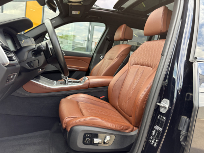 BMW X5 M50 7-SITZE /PANO/ AHK/LUFT/22/Harman-Kardon/360°/VOLL