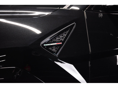 Lamborghini Urus V8
