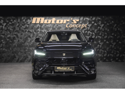 Lamborghini Urus V8