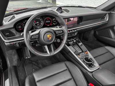 Porsche 992 CARRERA CABRIOLET/LIFT/CHRONO/CARBON/VENTILED SEATS