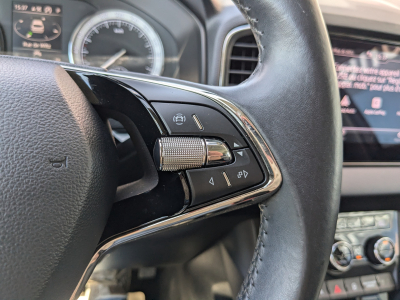 Skoda Karoq 1.6 TDI DSG CARPLAY GPS SIEGES SPORT CAMERA