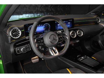 Mercedes-Benz A 45 AMG S 4 MATIC+ / FINAL EDITION