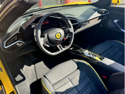 Ferrari 296 GTS Full Full options CARBON LIFT JBL HEAD UP 1 HAND