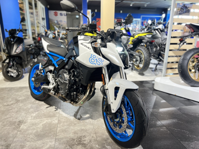 Suzuki GSX-8S 