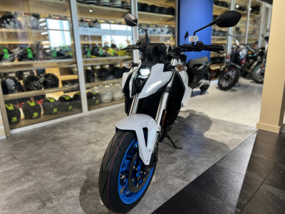 Suzuki GSX-8S 