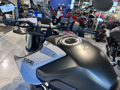 Suzuki GSX-8S 