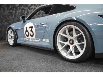 Porsche 911 S/T - 1 OF 1963