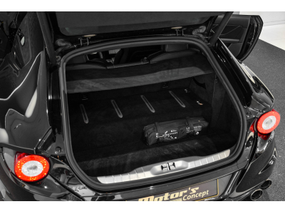 Ferrari FF 6.3 V12 - NERO B/B