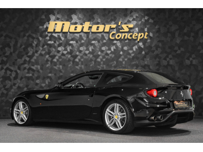 Ferrari FF 6.3 V12 - NERO B/B