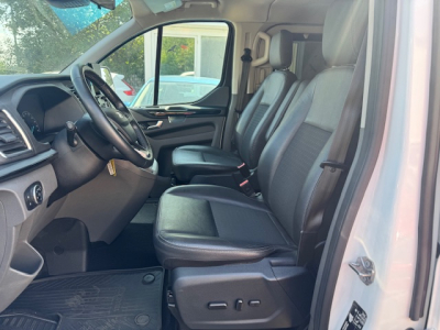 Ford Tourneo Custom FORD TOURNEO CUSTOM SPORT LEDER NAVI BII XENON KAMERA AHK