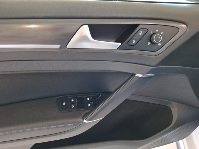Volkswagen Golf VII GTD FACELIFT SPORT PACKET CUIR BI-XENON NAVI