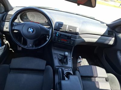 BMW 320 i Touring Pack M