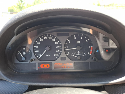 BMW 320 i Touring Pack M