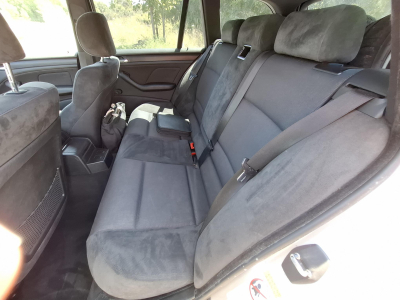 BMW 320 i Touring Pack M