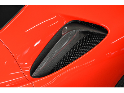Ferrari SF90 Stradale ROSSO CORSA
